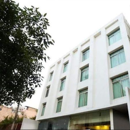 OYO 72233 Zion Inn Varanasi Exterior foto