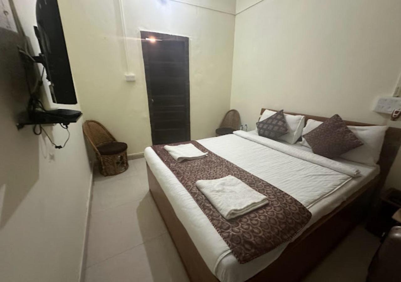 OYO 72233 Zion Inn Varanasi Exterior foto