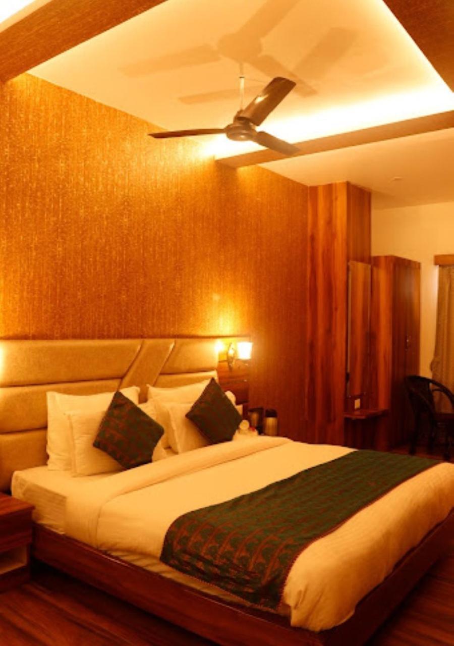 OYO 72233 Zion Inn Varanasi Exterior foto